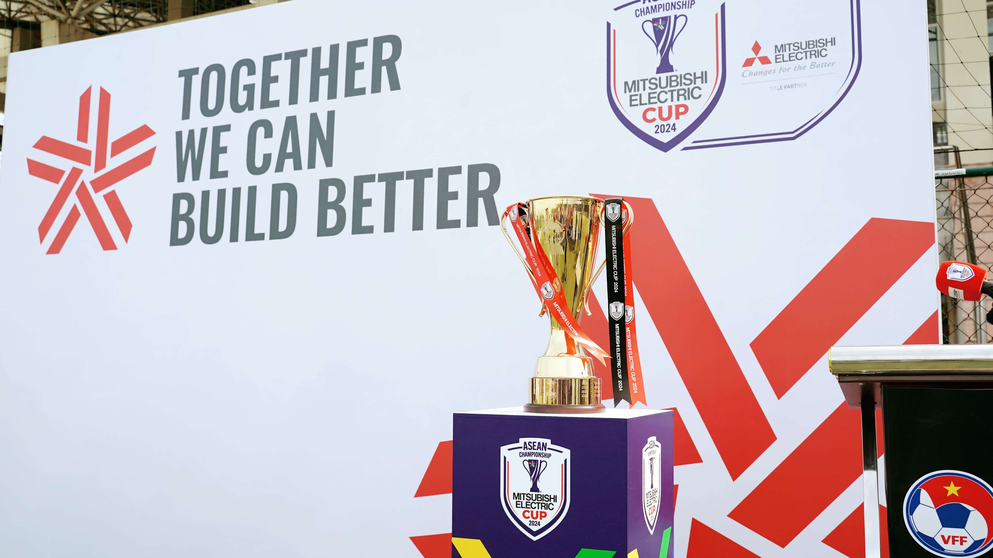 温布利盛会见证皇马与多特的荣光对决双方争夺欧冠荣耀的巅峰之战